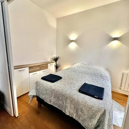 Apartment 50m2 Avec Terrasse Idealement Situe *